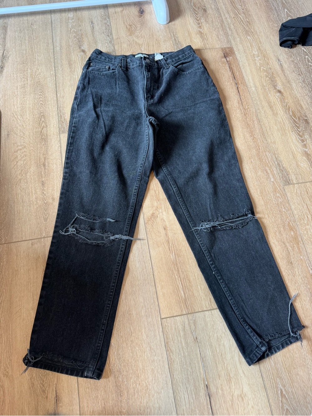 Covington Women's Black Jeans Size 14